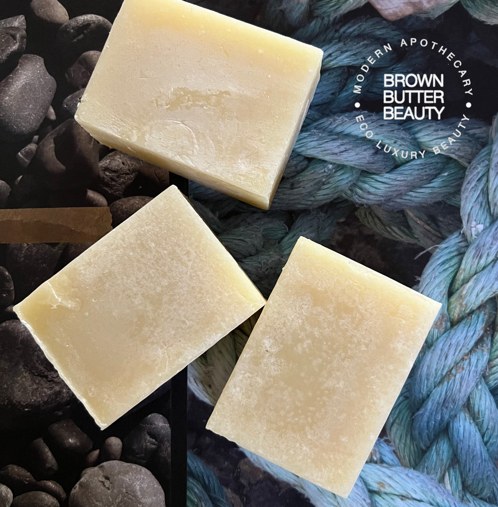 Eco-Friendly Gold Sea Moss Soap for Moisturizing Benefits